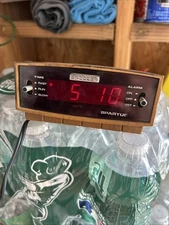 Vintage 1979 Spartus Alarm Clock Red LCD Retro Faux Wood Model 21-3011-190 Works