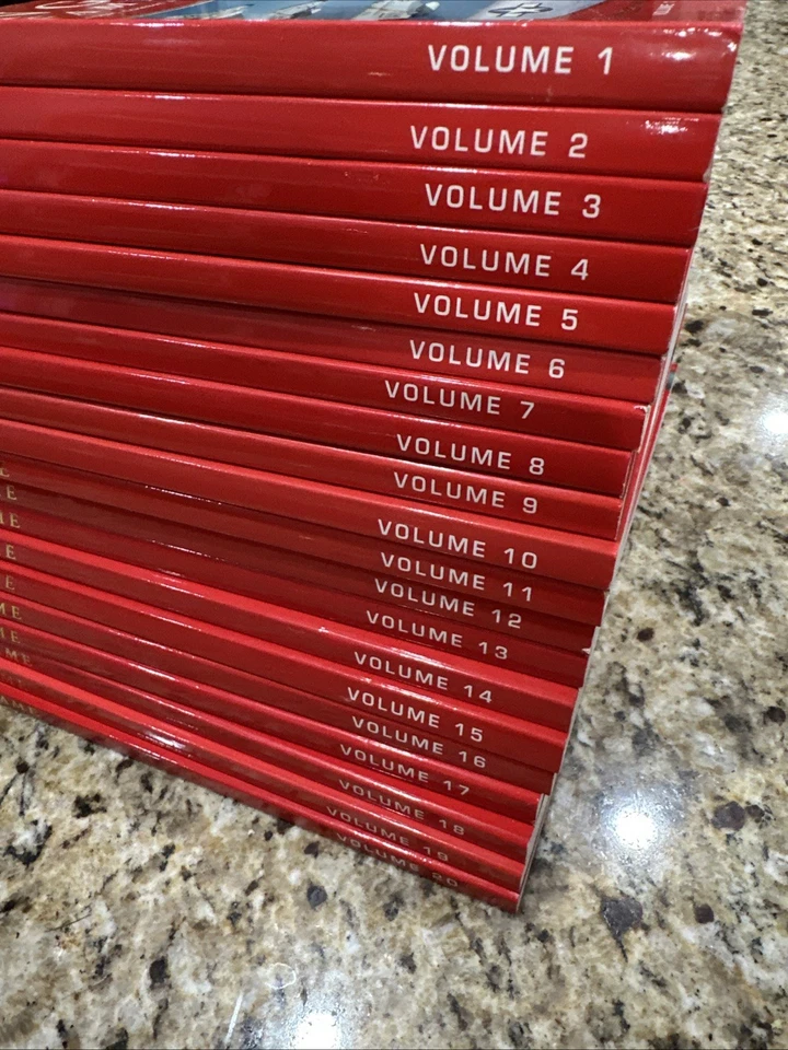 Lot Volumes 1-20 WINGS OF FAME Classic Combat Aircraft Military Aviation Series - Image 2 of 4