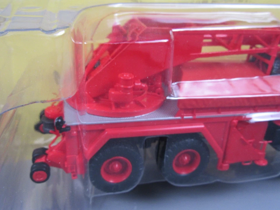 D195 Camion Grue 15 tonnes Magirus Berliet TBO 1959 IXO Réf 30 Neuf Boite 1/43 - Photo 3/4