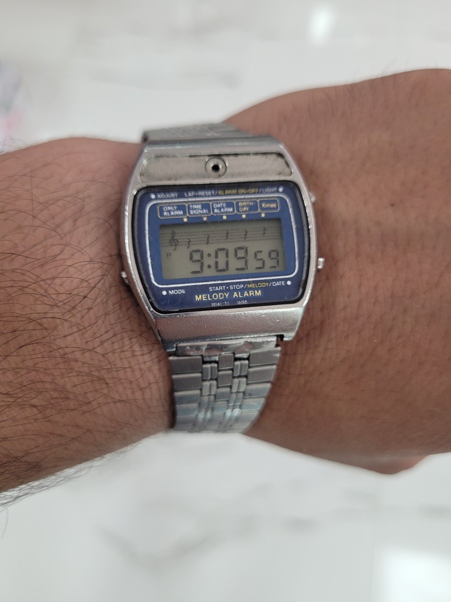 VINTAGE CASIO MELODY ALARM DIGITAL WATCH 82-H104 for sale