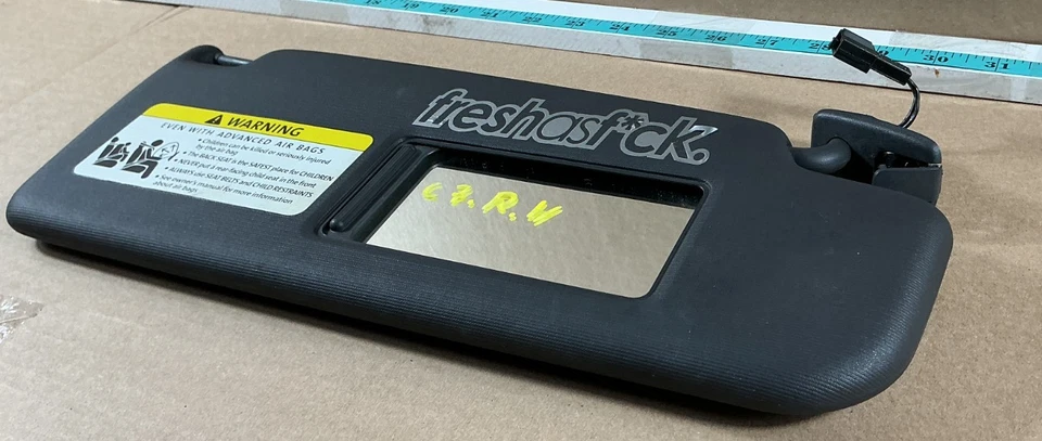 Parasol delantero derecho del lado del pasajero Volkswagen Golf GTI 2006-2009 1K0857552 FABRICANTE DE EQUIPOS ORIGINALES Foto 2 de 4