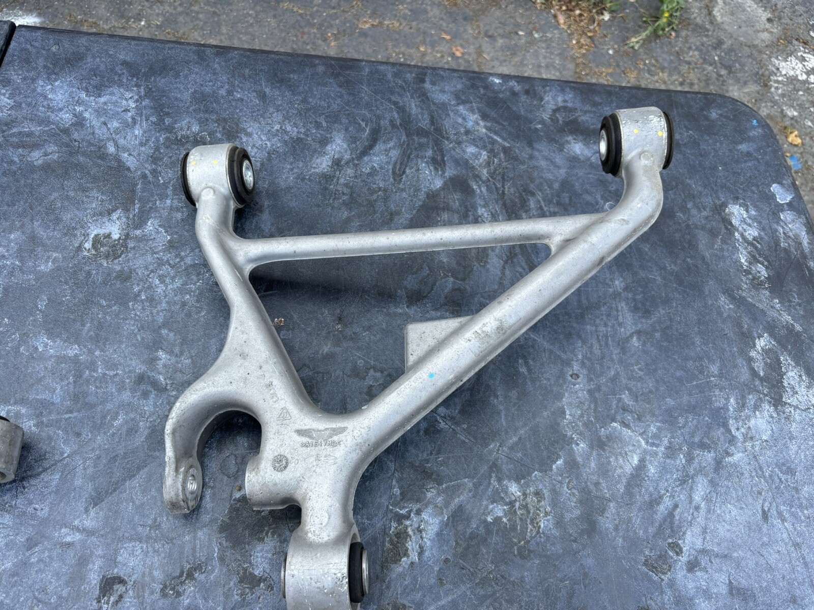 Aston Martin DB9 GT 2016 Rear Right Suspension Parts 13-16