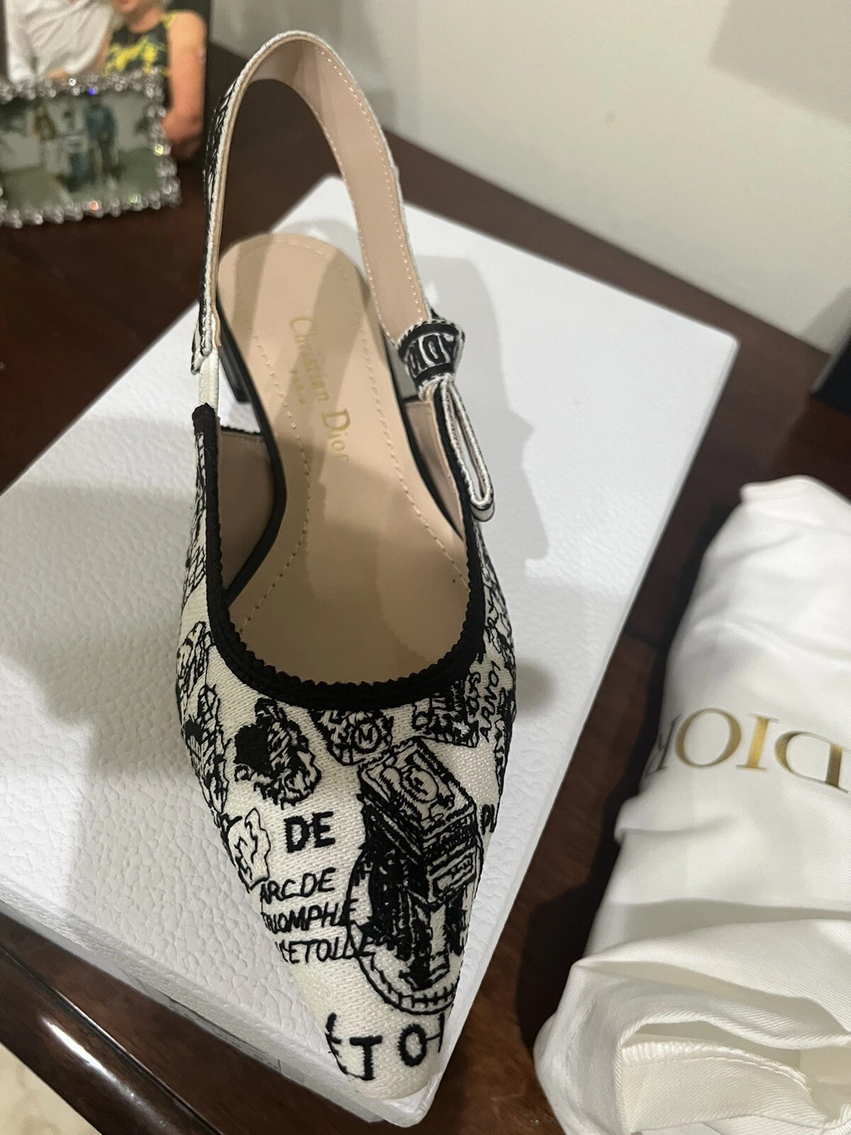 Dior J'adior brodée fronde plate femme 38