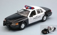 Ford Crown Victoria Police 1:24 Modell Welly