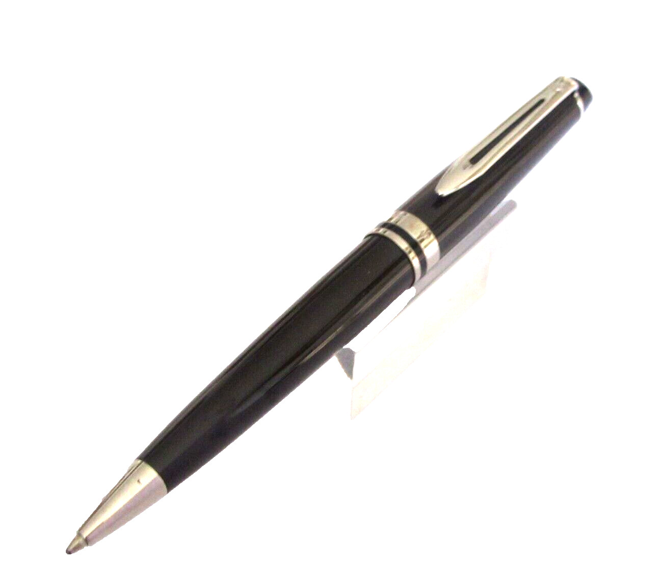 Stylo bille Waterman Expert pour signature de contrat et écriture confortable au bureau