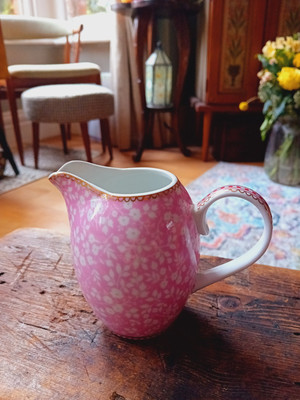 Pip Studio zierliches Blumen Milchkännchen Milchkännchen, rosa weiß geblümt, vergoldet, perfekt