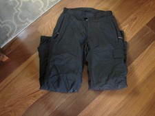 Obermeyer Insulated Black Nylon Lined Ski Snow Outdoor Pants Men's Small Short
