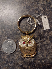BRAND NEW-GOLD TONED--JEWELED-BLING-OWL KEYCHAIN-SMOKE FREE HOME--1.1 oz weight