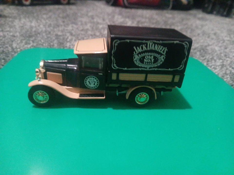 Matchbox Jack Daniel's 1932 Ford Model AA Truck Diecast #92156 - Image 2 of 4