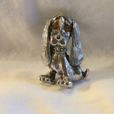 Vtg Bassett Hound Dog Brooch Silver Tone Amber Yellow Rhinestone Sad Eyes