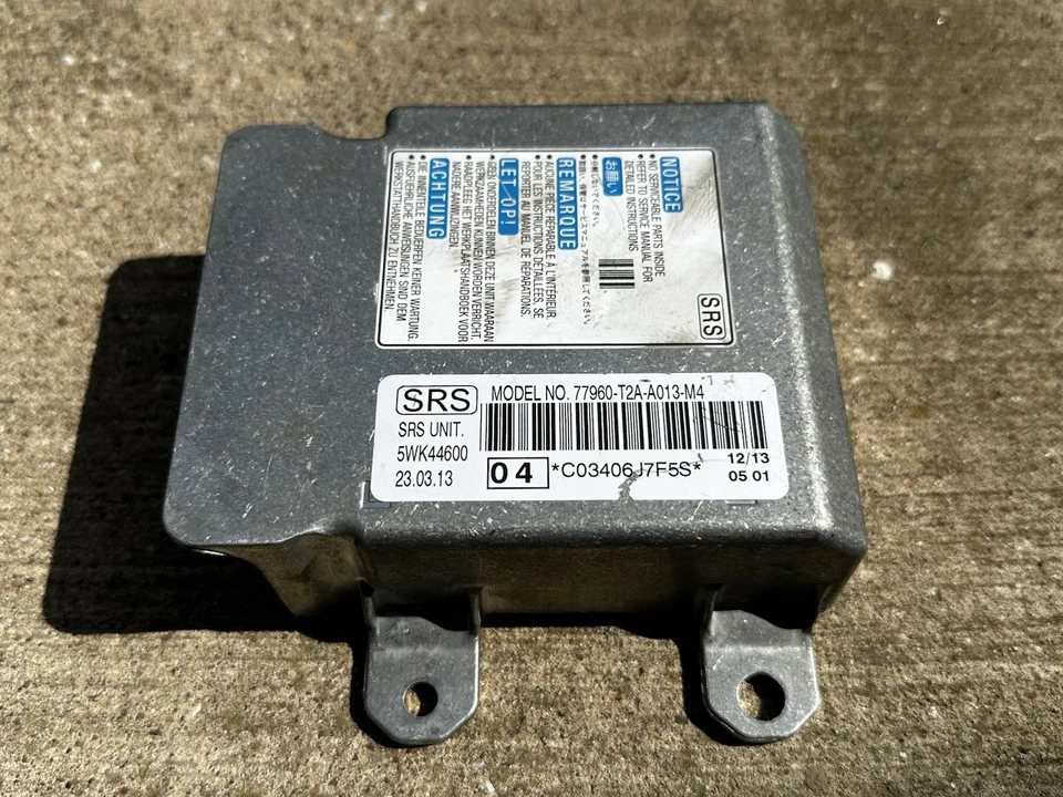 Módulo de control Honda Accord SRS 2013 código despejado y restante Foto 2 de 3