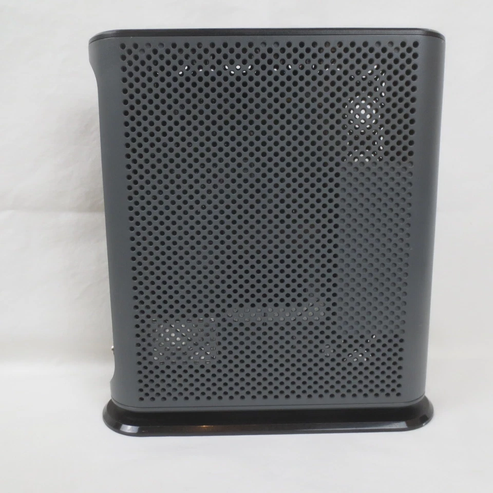 Motorola MG7315 8x4 343 Mbps DOCSIS 3.0 Cable Modem Plus N450 Wi-Fi Router - Image 3 of 4