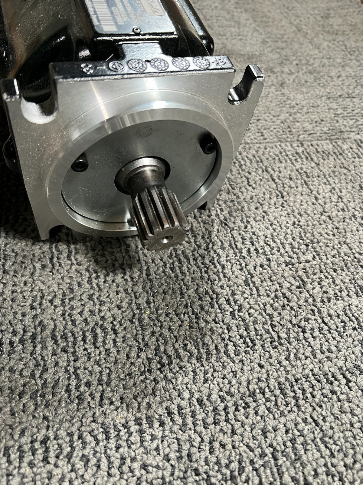 Danfoss Axial Piston Motor 90M055NC0N8N0S1W00NNN000024 83023216  