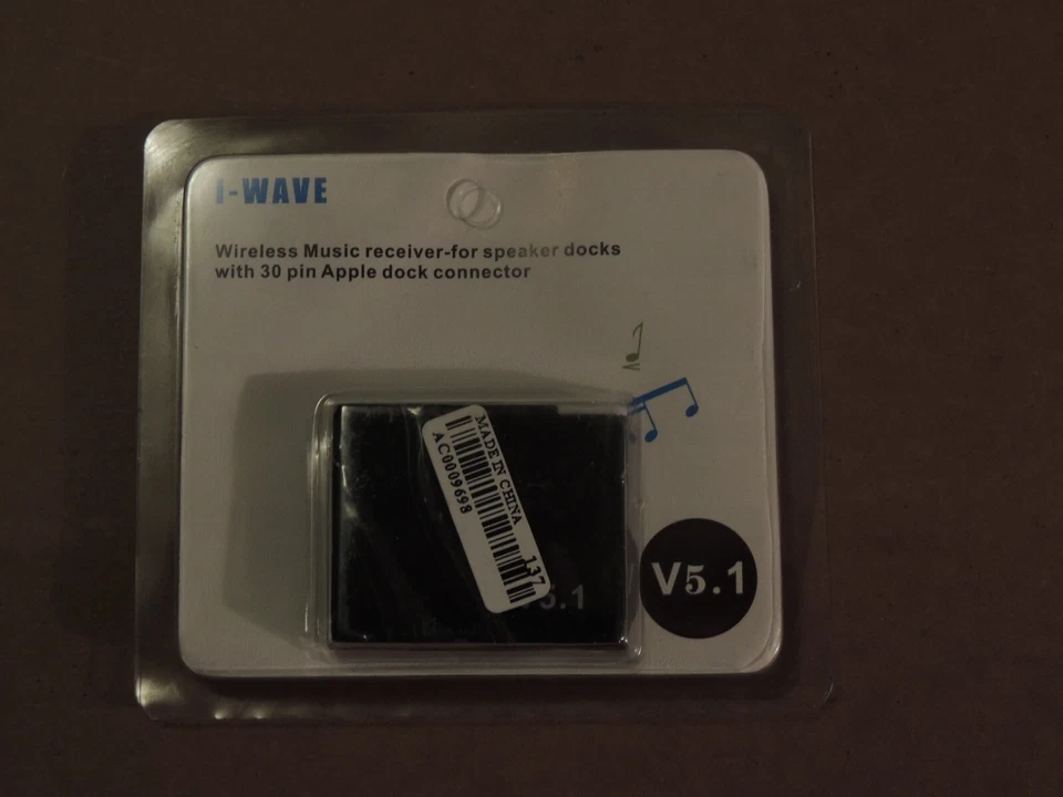 Apple iHome2Go iH26B Portable Docking Station/Speaker/Alarm Clock BlueTooth Adpt - Image 4 of 4