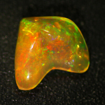 3.76ct Sparkling 100% Natural Mexican Jelly Opal Tumble Shape