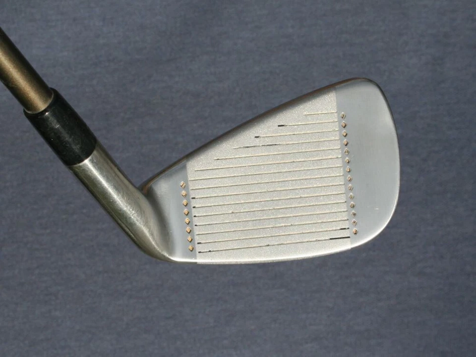 Hierro Daiwa Hi Trac # 8 para dama izquierda Foto 2 de 4