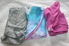 Juego de tres turbantes capilares de rizo REVIVE.Rosa.Gris.Multicolor.Botón.