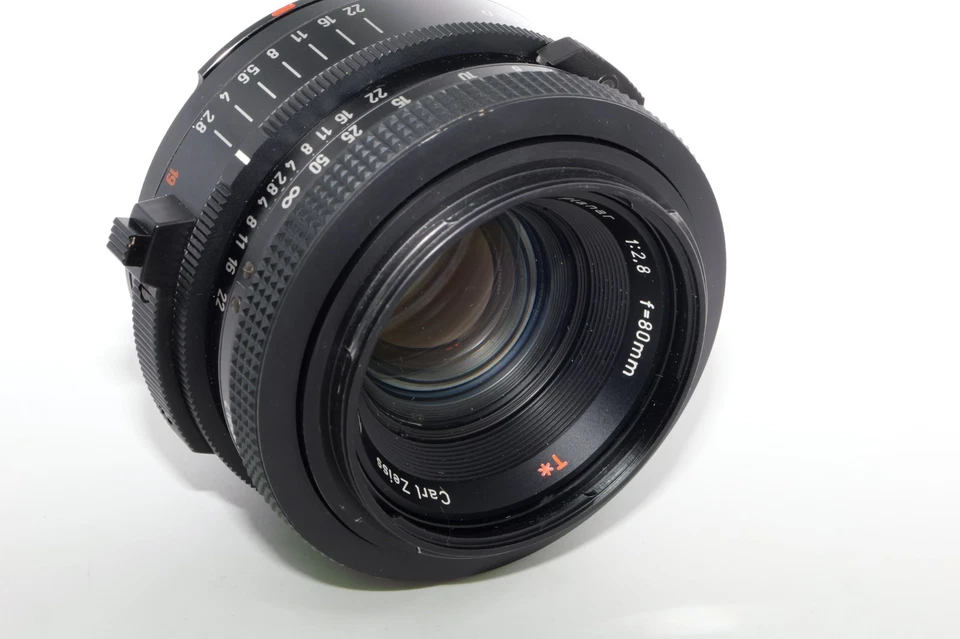 Hasselblad Zeiss Planar-F 80mm f2.8 normal Lens for Hasselblad 2000FC/M, FC/W. - Image 3 of 4