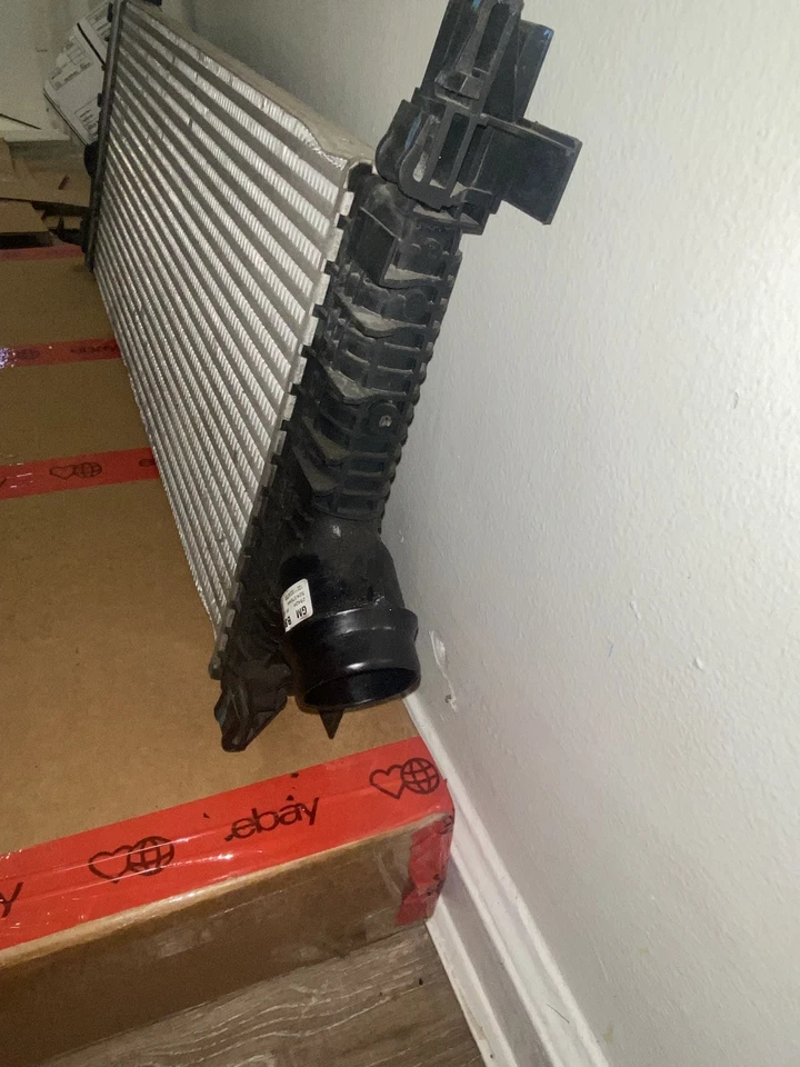 Intercooler usado se adapta a: Chevrolet Cruze MT 2014 grado A Foto 2 de 4