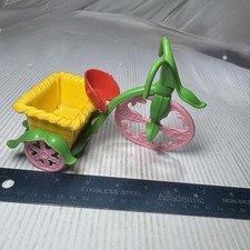 Strawberry Shortcake Berry Cycle Tricycle Vehicle Vintage 1982 No Seat Belt