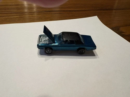 HOT WHEELS REDLINE CUSTOM T-BIRD, METALLIC AQUA, BLACK ROOF, USA, NICE, ORIGINAL