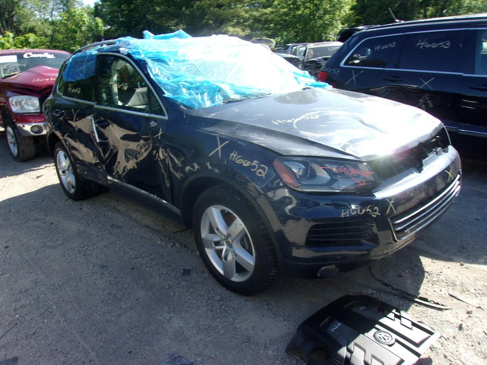 Brazo de control inferior inferior delantero izquierdo usado se adapta a: Volkswagen Touareg 2014 aluminio Foto 2 de 4