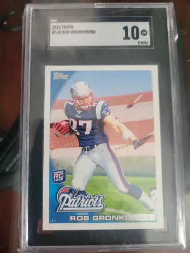 2010 TOPPS ROB GRONKOWSKI #148 ROOKIE CARD RC SGC 10 GEM MINT