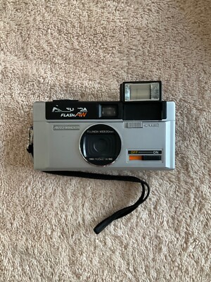 FUJICA  フラッシュ  　AW アンティークカメラ Vintage Pocket FUJICA Flash AW - 110 film camera, with case