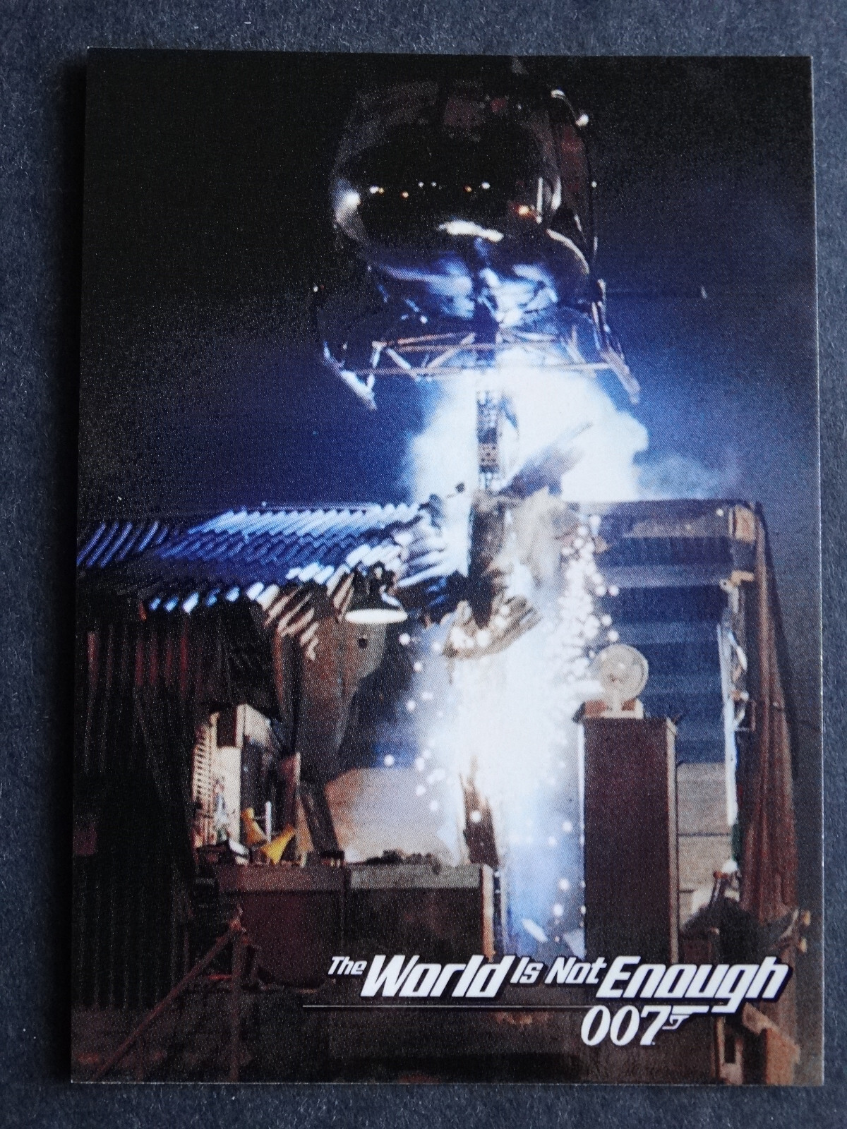 1999 Inkworks James Bond World Is Not Enough Card Complete Your Set U Pick 1-90 - Picture 52 of 118