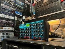 MOOG RACK Minimoog Voyager RME synthesizer V3...
