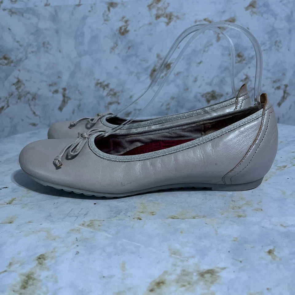 Munro 女式 7.5 N 码鞋银色灰色皮革舒适时尚芭蕾平底鞋 — 第 4/4 张图片