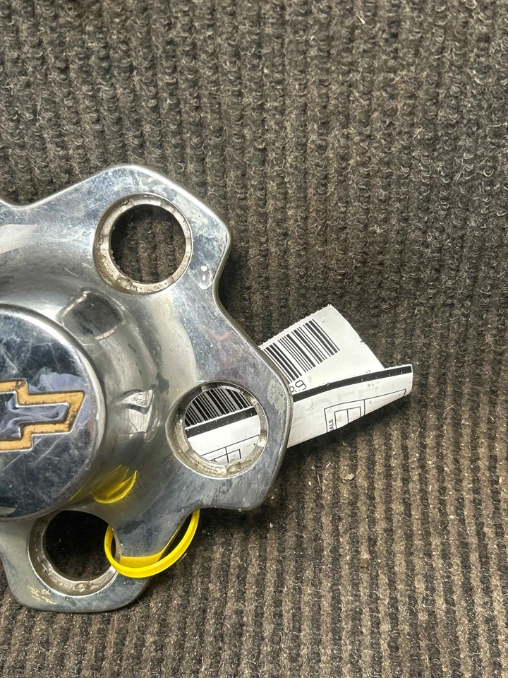 Fits 1995-1997 Chevrolet S10/Blazer 15in Wheel/Rim Center Cap OEM:15710406 - Imagem 2 de 4