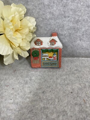 CHRISTMAS HOLIDAY BY AVON BAKE SHOP MAGNET