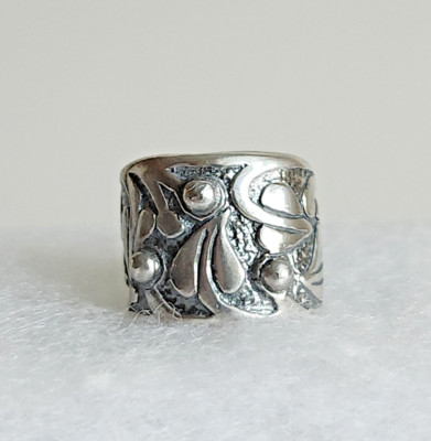 Silpada Sterling Silver  Holy Trinity  Floral Vine Ring | Size 5, 10.9g 