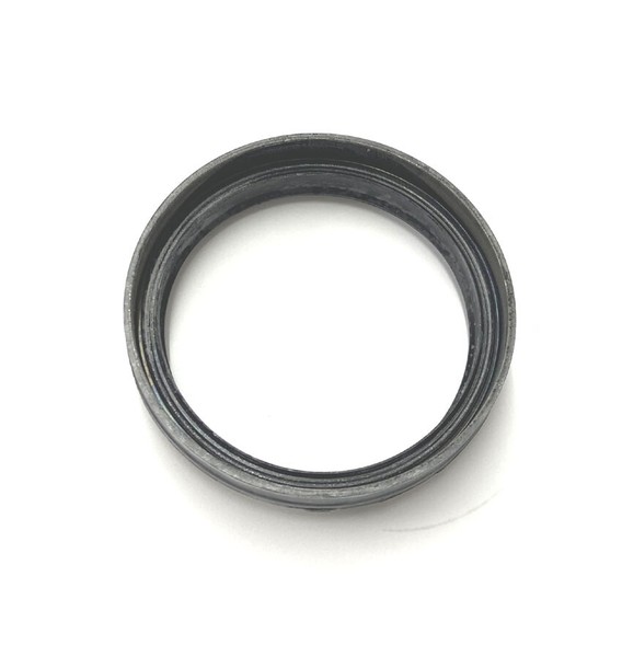 Vorne Achsschenkel Drehbar Innere Dichtung 61MM FüR Nissan Patrol Y61 2.8TD /-image