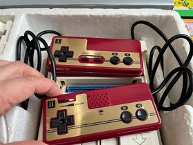 Nintendo Famicom Console with BOX and Manual, 10 Games 0321