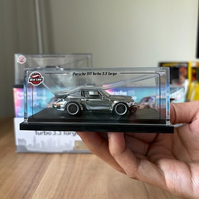JJY65 — Chase 1988 Porsche 911 Targa Turbo Hot Wheels RLC