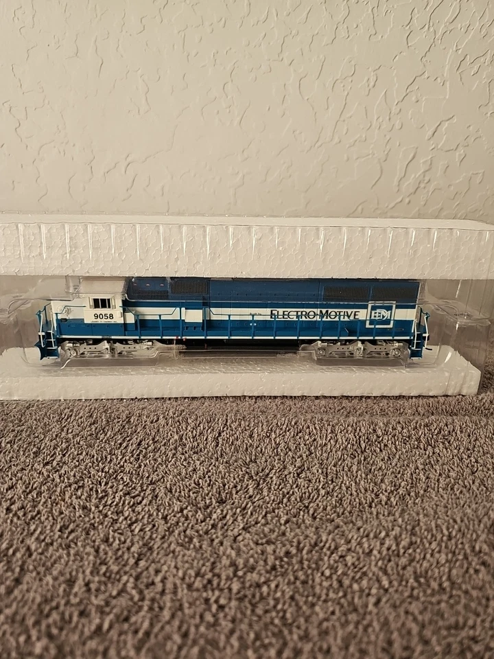 Athearn 91663 Oakway Sd-60 #9058 - Image 3 of 4