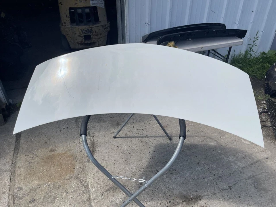 Mercedes Clase C 2008-2014 tapa cubierta blanco sedán Foto 4 de 4