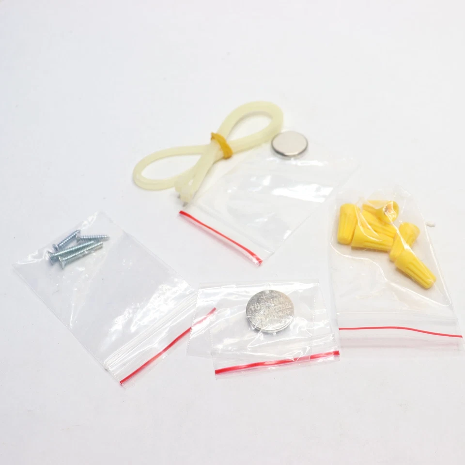 Monte Carlo Hand Held Remote Control Transmitter And Receiver White MCRC1 - Image 4 of 4