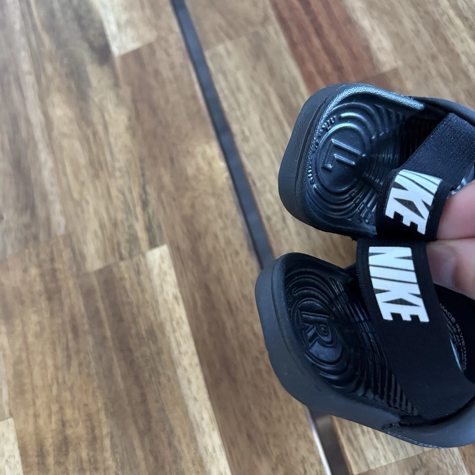 Nike Kawa Bebé Toboganes Zapatos Talla 4C Sandalias Negras Unisex Verano Deportivas Preppy Foto 2 de 4