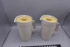Tupperware 2 x Kanne mit Druckknopf 1,3 L Saft Milch Getränke Retro