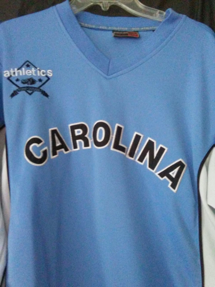 SCX Extreme Athletics Mens M  Blue White V neck Long Sleeve Pullover CAROLINA   - Image 2 of 4