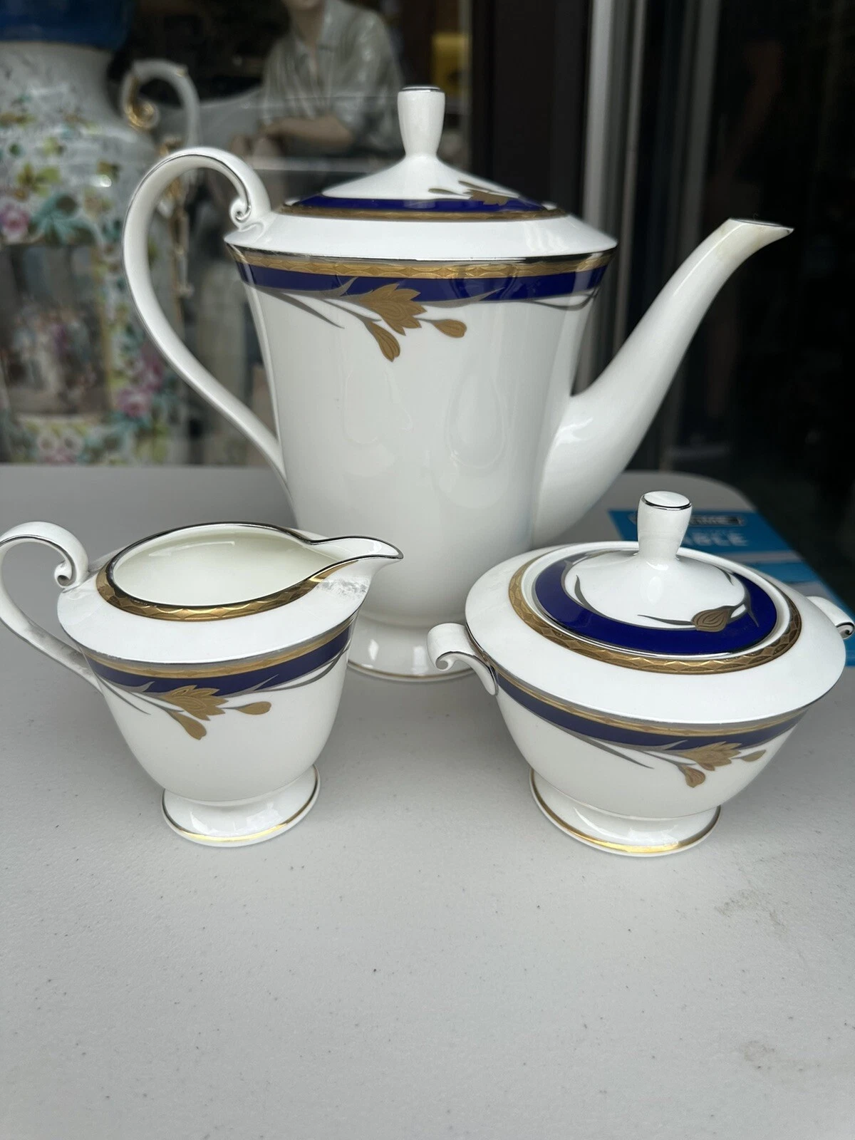 OSCAR DE LA RENTA 24K G COBALT BLUE COFFEE POT SUGAR BOWL CREAMER 3 SET
