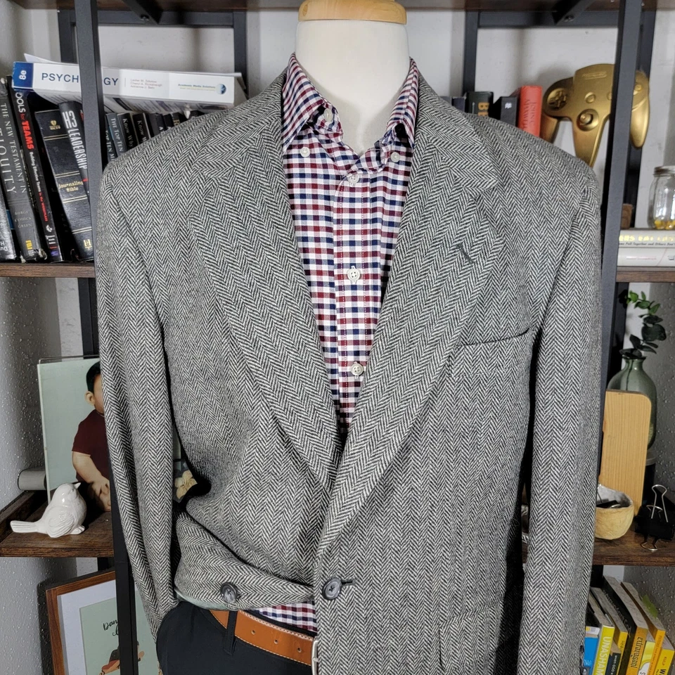 John Alexander Hartmarx Men's Tweed Sport Coat Blazer Two Button Herringbone 42R - Image 2 of 4