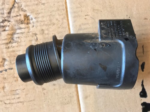 Audi A4 B8 8K 2.0TDI TDI TURBOLADER DÄMPFERROHR 03L131111G