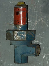 1/4" x 1/2" MILTON ROY #741-033 316SS BACK PRESSURE VALVE (SET AT 100 PSI)