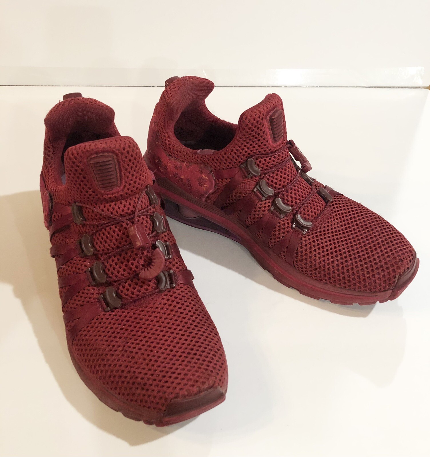 nike gravity shox red