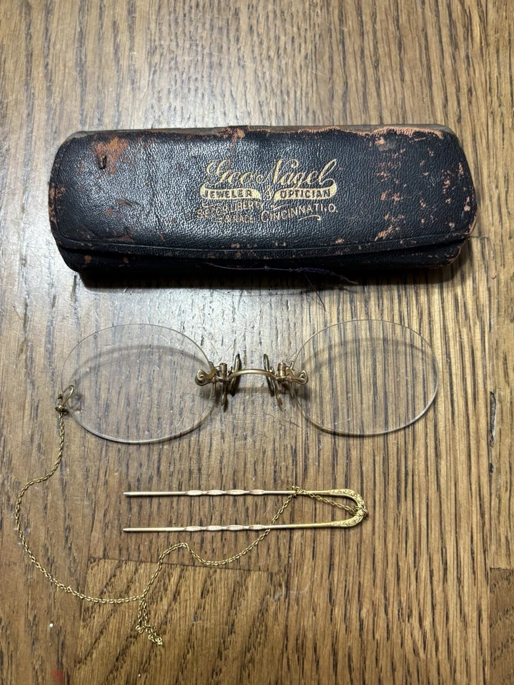 Antiguo oro Triumph Pince Nez de 1890 con cadena y estuche gafas sin montura Foto 2 de 4