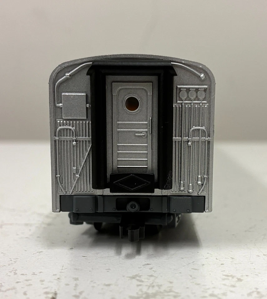 Jouef #4040 SNCF R1B A 2nd class add coach (HO scale 1/87 16.5mm) - Image 3 of 4